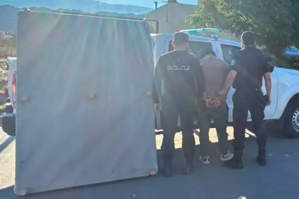 Inseguridad en Catamarca: rob� un somier y lo atraparon tras una persecuci�n