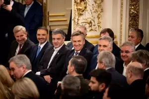 Jalil integra un grupo de gobernadores que busca una alternativa federal para 2027