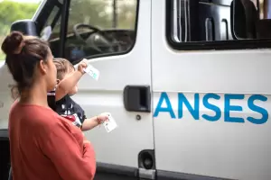 El Gobierno eliminar�a la actualizaci�n autom�tica de la AUH y las asignaciones familiares