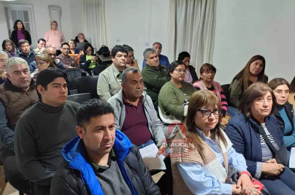Reuni�n Fuerzas Vivas - Foto gentileza Multimedios Abauc�n