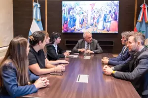 Dusso recibi� al equipo t�cnico del Banco Mundial