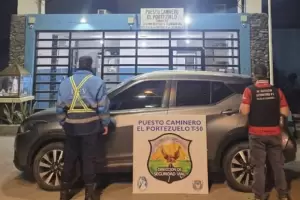 Secuestran en El Portezuelo un auto "mellizo" requerido por la Justicia de Buenos Aires