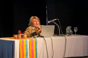 Gabriela de la Orden recorri� los secretos de la Catedral y el Camar�n de la Virgen