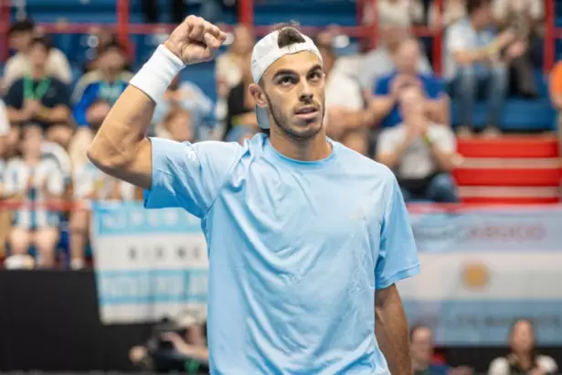 Francisco Cer�ndolo sell� la clasificaci�n y Argentina avanz� en la Copa Davis