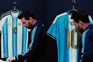 Video: Messi present� la camiseta que usar� en su despedida de la Selecci�n