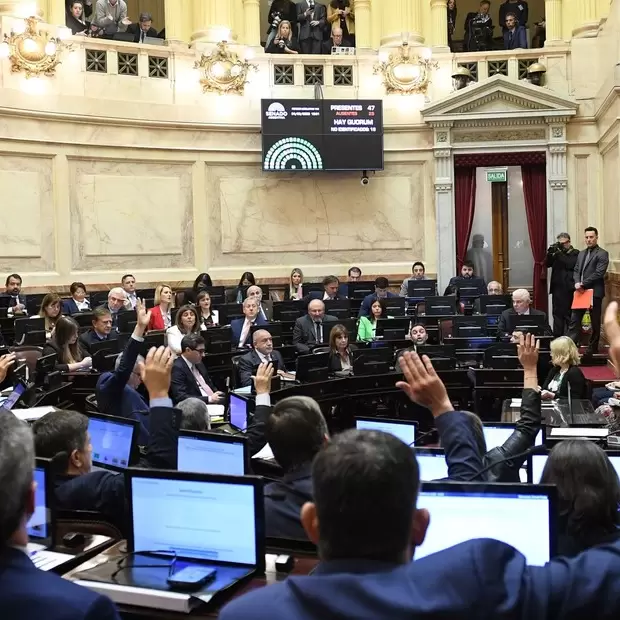El Senado aprob� con cambios la reforma del BCRA y el proyecto vuelve a Diputados