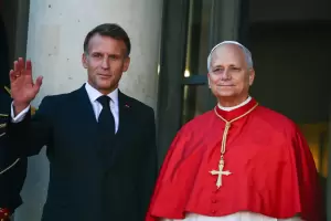 Le�n XIV lleg� a Francia para una visita hist�rica de cuatro d�as