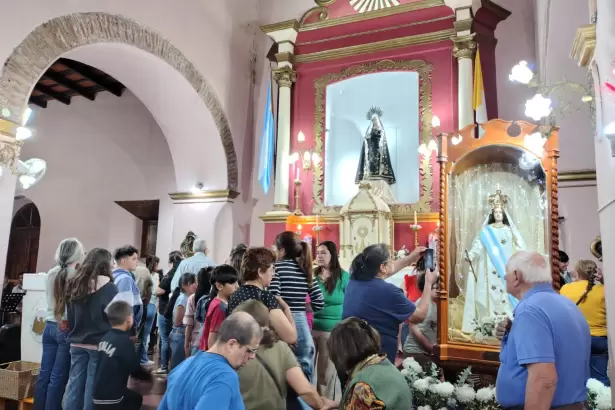 Villa Dolores celebr� los 11 a�os de la parroquia Nuestra Se�ora de la Merced