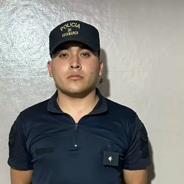 Heroica intervenci�n en Catamarca: un polic�a asisti� a una beb� que no respiraba