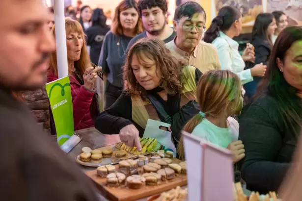 Catamarca llev� sus sabores, tradiciones y m�sica a la FIT