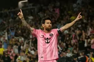 Messi qued� a dos goles de alcanzar el r�cord mundial de tiro libre