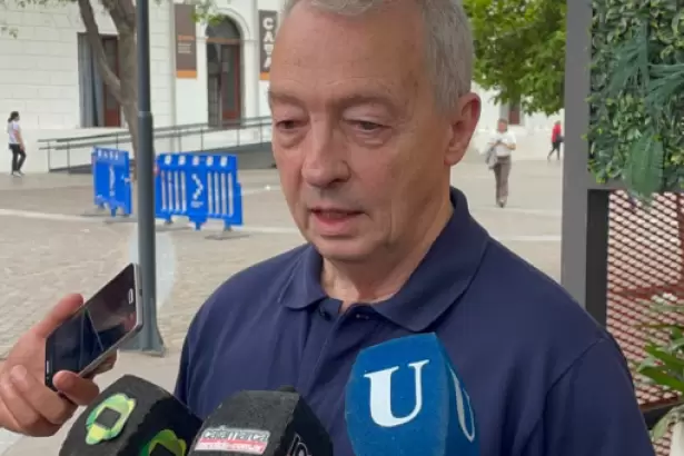 Manzi acelera la construcci�n del frente opositor amplio con Gal�n