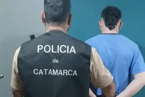 Recuperan dos millones de pesos y detienen a un joven tras un allanamiento en Catamarca