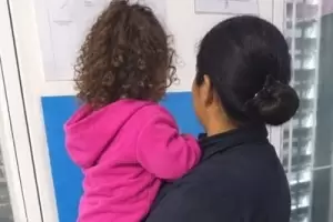 Una nena de dos a�os fue resguardada tras ser encontrada deambulando sola en Catamarca