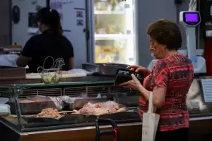 Crisis: por primera vez en la historia, el consumo de pollo super� al de carne vacuna