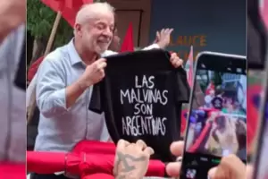 Lula se mostr� con una remera sobre Malvinas y reforz� su apoyo al reclamo