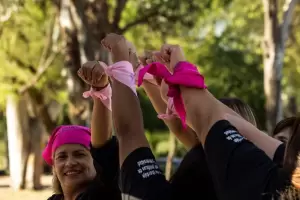 Despliegan una amplia agenda para concientizar sobre el c�ncer de mama en Catamarca