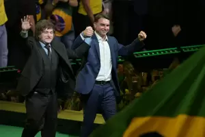 Milei mira las elecciones de Brasil y apuesta a un triunfo de Bolsonaro para reformar el Mercosur