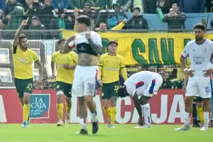 Defensa y Justicia le hizo precio a San Lorenzo y lo complic� m�s en el Clausura