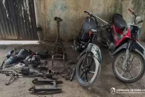 Tras un allanamiento, recuperan moto robada y detienen a un joven en Catamarca