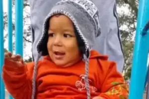 Detuvieron a los padres del ni�o de un a�o y ocho meses hallado muerto en un canal de riego
