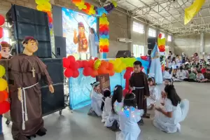 Cientos de ni�os celebraron al Beato Esqui� en una jornada de fe y alegr�a
