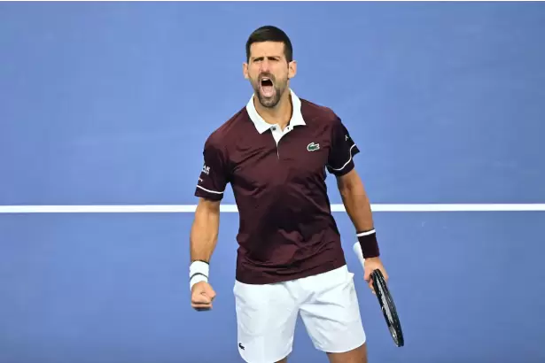 Djokovic sigue haciendo historia: derrot� a Zverev y mantiene su invicto perfecto en Pek�n