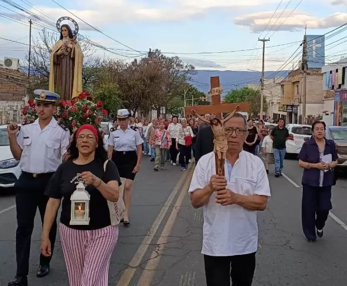 procesion santa teresita