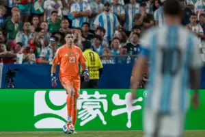 Dibu Mart�nez habl� de la despedida de Messi y sobre qui�n debe ser el 10 de la Selecci�n