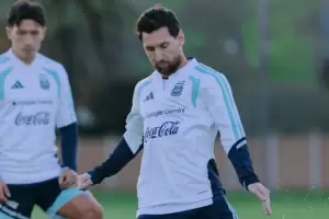 Messi volvi� a entrenarse con la Selecci�n y ya palpita su despedida