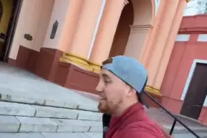Conocido influencer recorri� Catamarca y visit� el templo donde vivi� el Beatro Esqui�