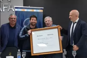 Messi recibi� el doctorado Honoris Causa de la UBA: "Es un orgullo"