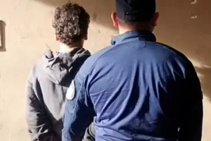 Detienen a un motociclista tras arrebatarle el celular a una joven en Catamarca