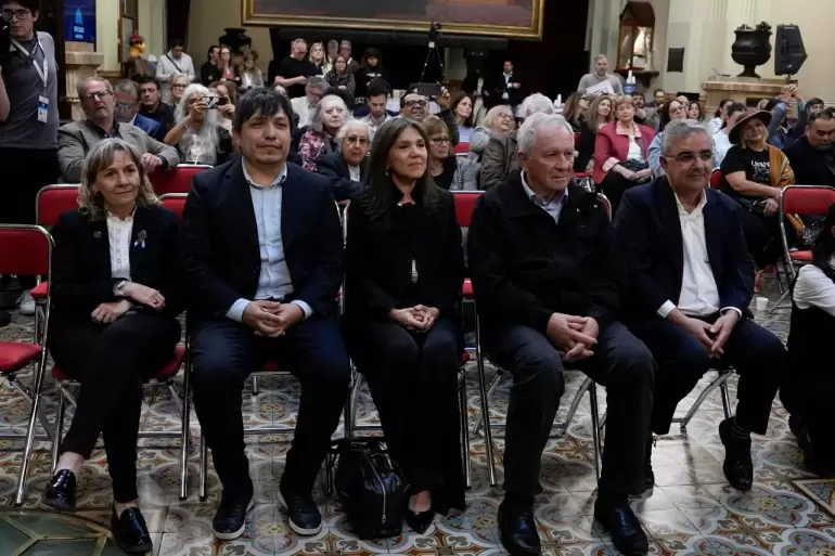 homenaje esquiu