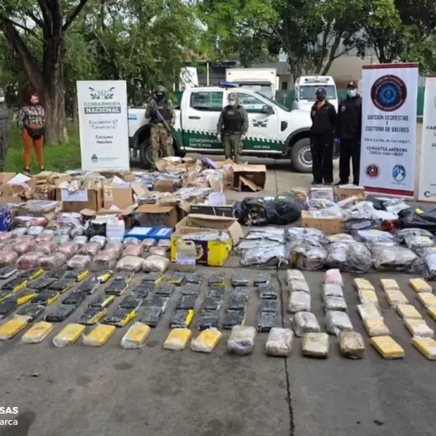 Incineraron drogas decomisadas en diversos operativos antinarc�ticos en Catamarca
