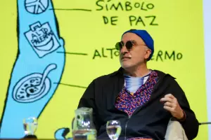 Miguel Rep present� a Charly Garc�a en la 18� Feria del Libro de Catamarca