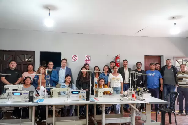 Tapso impulsa al empleo sustentable desde el sector textil