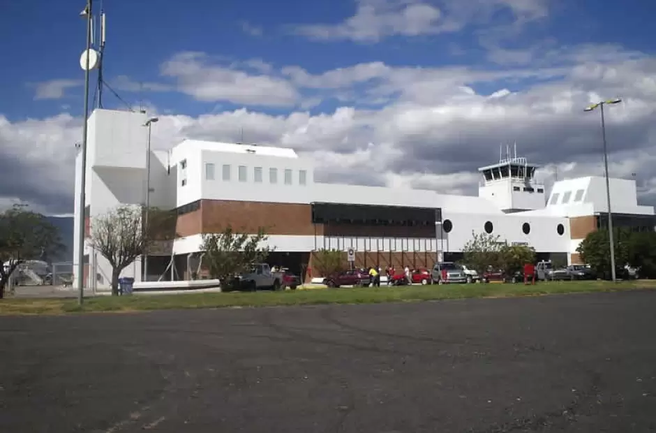 Aeropuertos Argentina invertir� US$ 1.500 millones y renovar� el Aeropuerto Felipe Varela