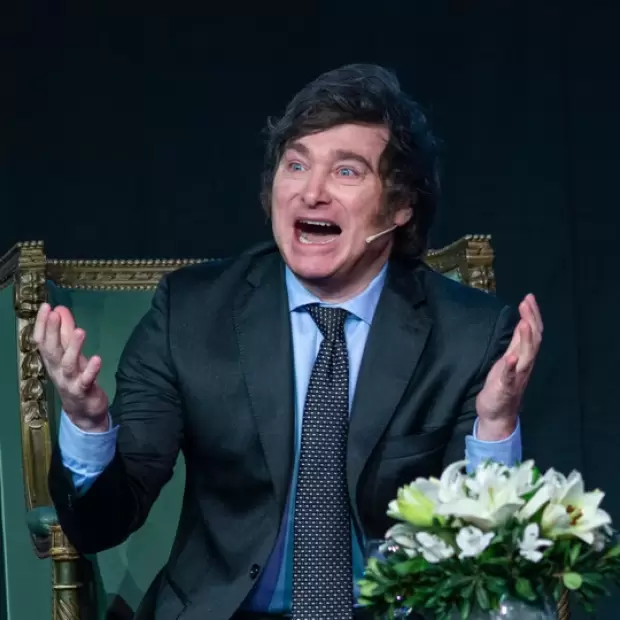 Pol�mica por los certificados de discapacidad: Milei denunci� "la estafa de las banderas nobles"