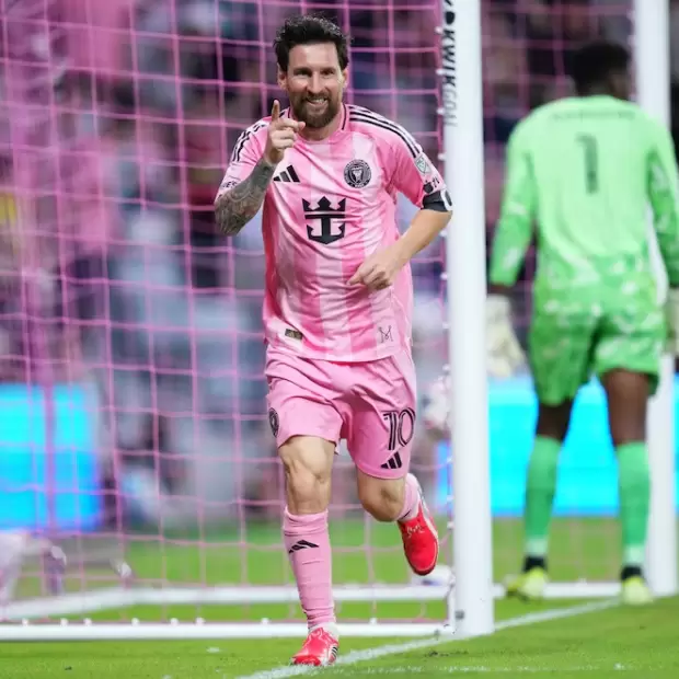 Tras su despedida de la Selecci�n, Messi brill� en Inter Miami con dos golazos