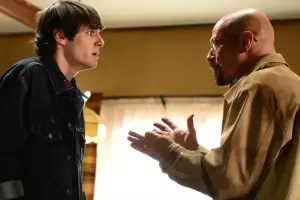 Conmoci�n: falleci� el actor que interpret� al hijo de Walter White en "Breaking Bad"