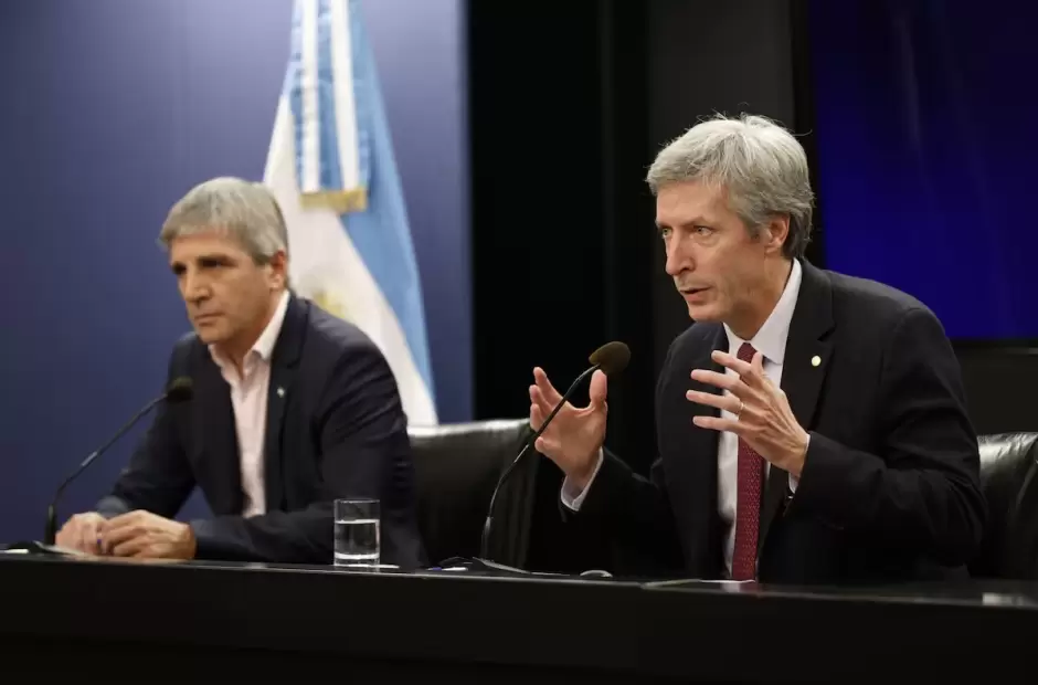 Solicitaron la detenci�n de Caputo y Bausili por administraci�n fraudulenta