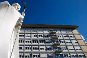 El Vaticano confirm� que el Papa Le�n XIV tiene un adenocarcinoma pulmonar