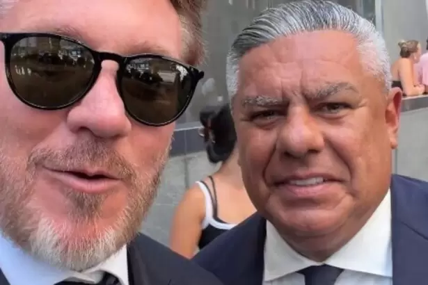 Bajo investigaci�n, "Chiqui" Tapia viaj� en avi�n privado a Suiza a una reuni�n de la FIFA