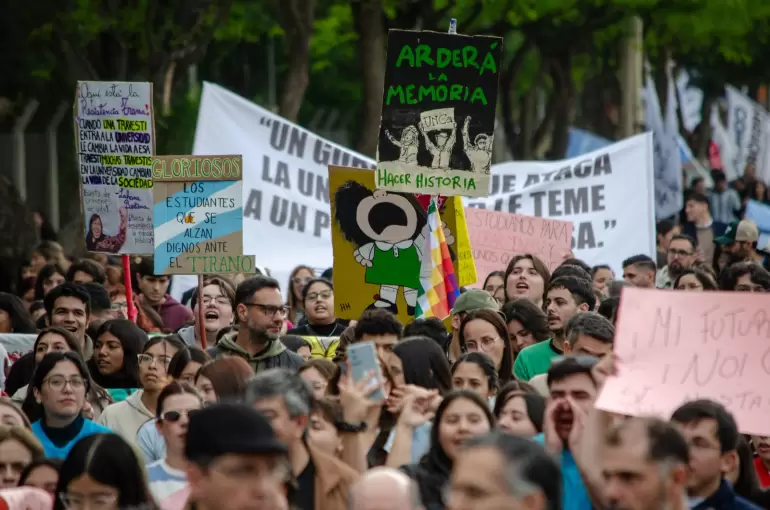 quita marcha universitaria