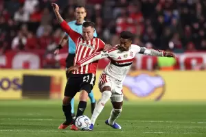Estudiantes empat� con Flamengo y definir� su pase a la final de la Libertadores en el Maracan�