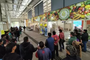 La Virgen del Valle llev� su bendici�n al Mercado de Abasto y al Ej�rcito Argentino