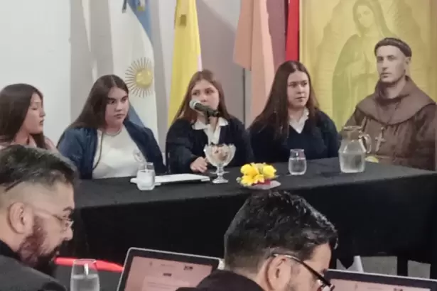 El Colegio Guadalupe homenaje� al Beato Esqui� con una gran Justa del Saber
