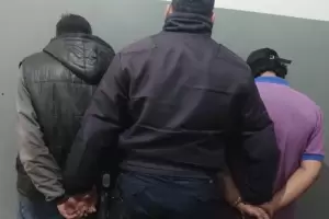 Dos hombres fueron aprehendidos tras ser sorprendidos con una rueda de moto en Catamarca