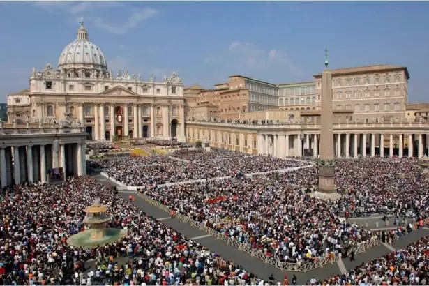 La Iglesia cat�lica supera los 1.422 millones de fieles y �frica desplaza a Europa en n�mero de creyentes